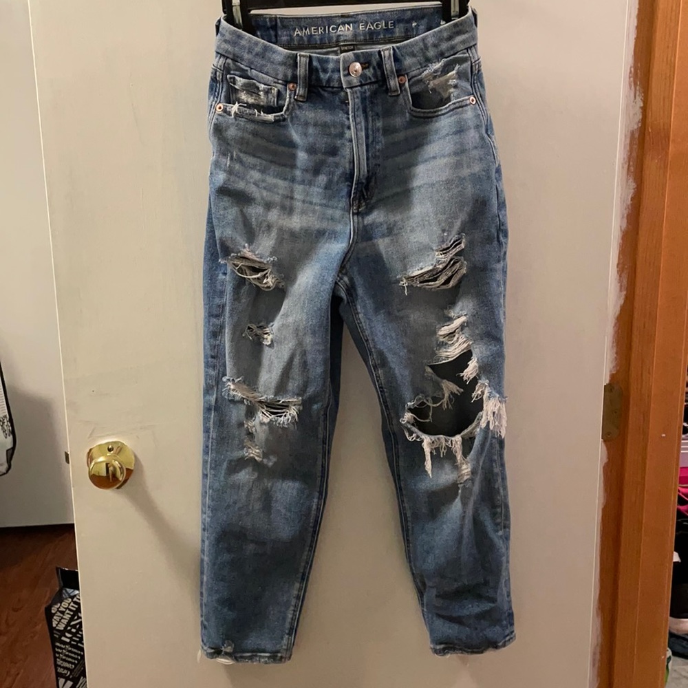 American Eagle Mom Jean